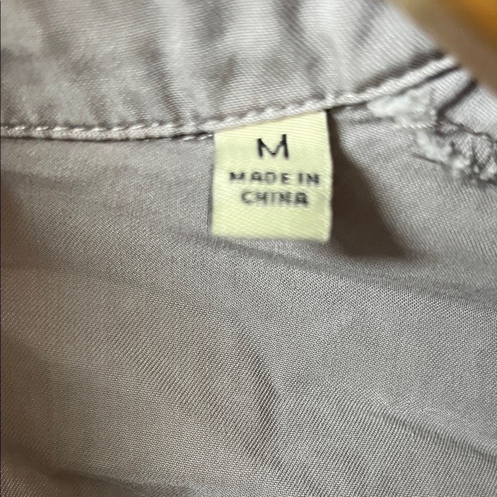 Blank NYC women’s Gray Bomber Jacket women’s size M - Picture 3 of 4